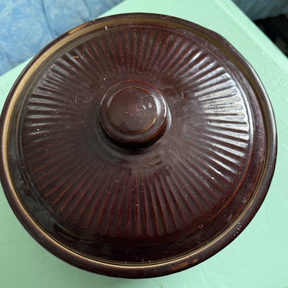 Vintage Brown Ceramic Bean Pot/Casserole Dish